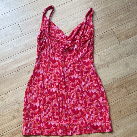 pink patterned mini dress - Picture 2 of 5